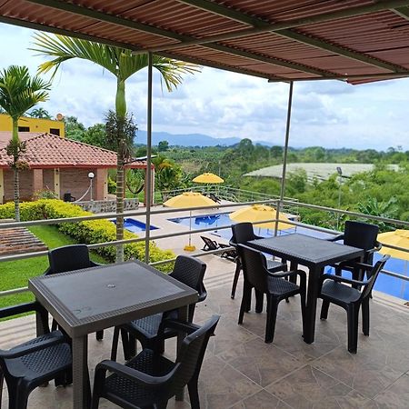 Hotel Campestre Los Mangos キンバヤ エクステリア 写真