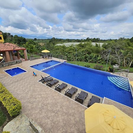 Hotel Campestre Los Mangos キンバヤ エクステリア 写真