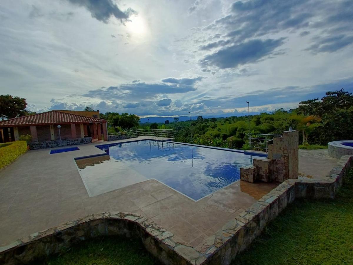 Hotel Campestre Los Mangos キンバヤ エクステリア 写真