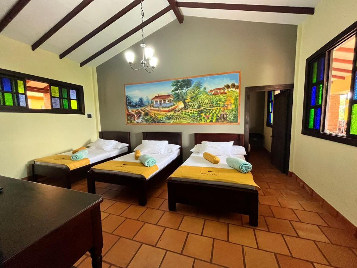 Hotel Campestre Los Mangos キンバヤ エクステリア 写真