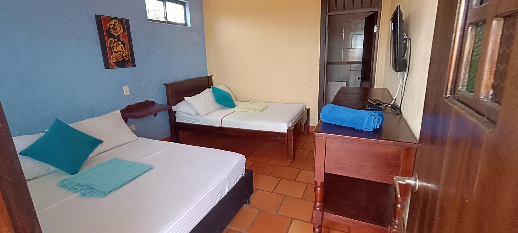 Hotel Campestre Los Mangos キンバヤ エクステリア 写真
