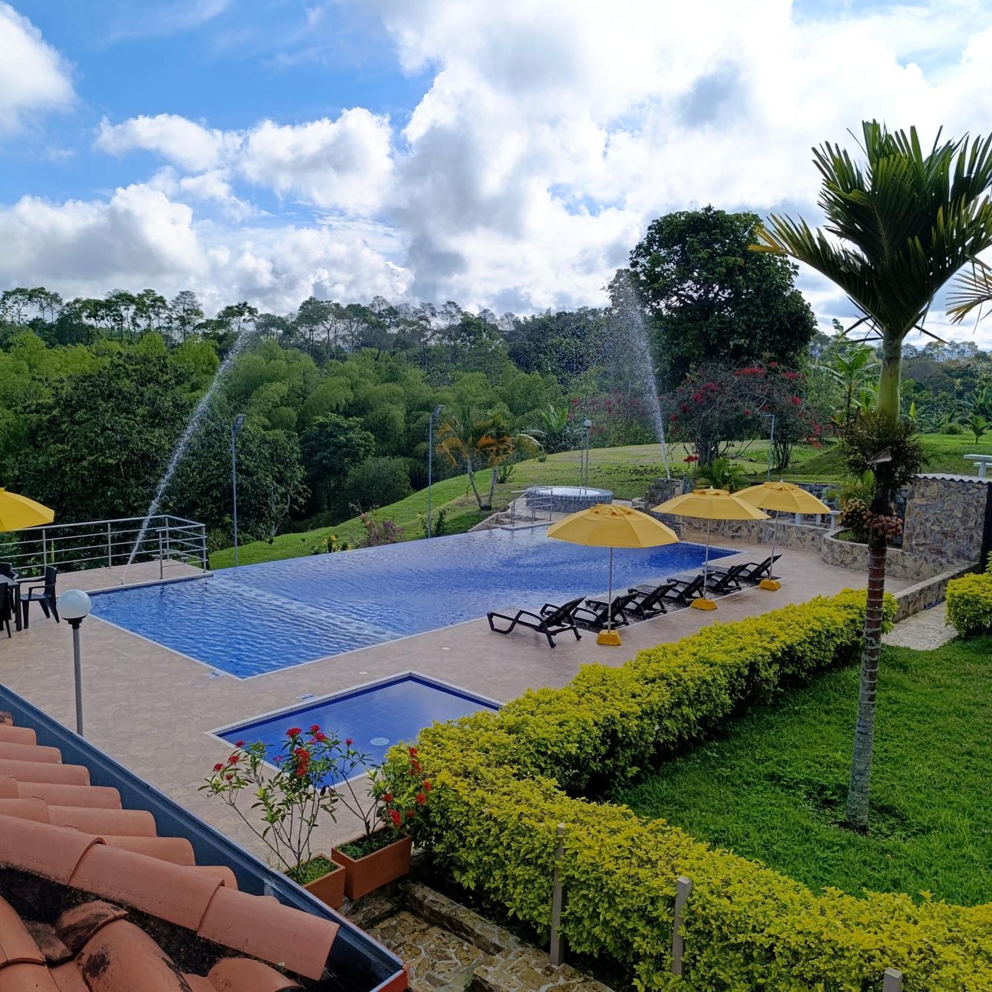 Hotel Campestre Los Mangos キンバヤ エクステリア 写真