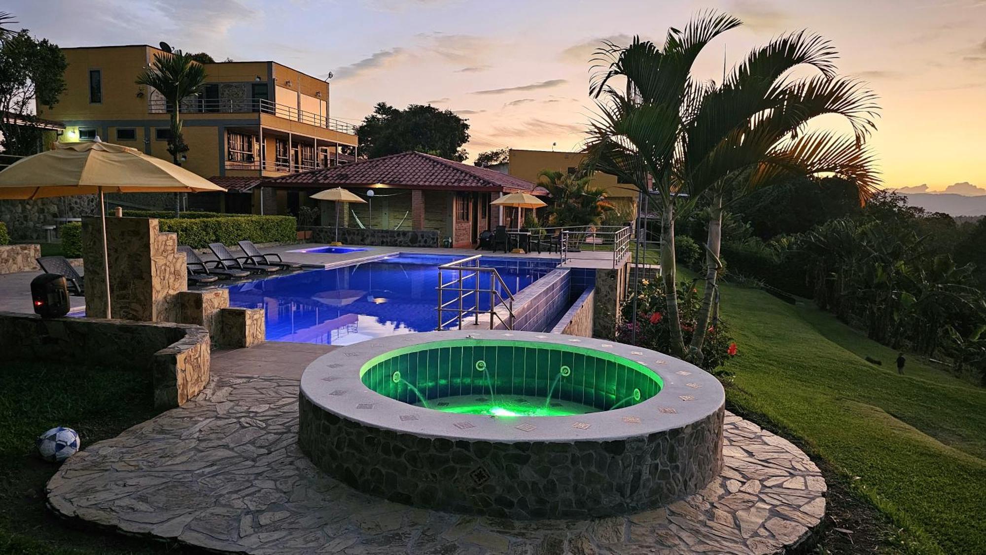 Hotel Campestre Los Mangos キンバヤ エクステリア 写真